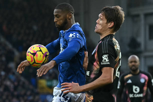 场一度领先 场一度领先